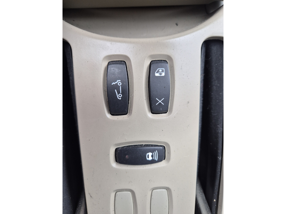 Renault Megane 1.6 16V LA CREM PH2 LE CREME — thumbnail 7