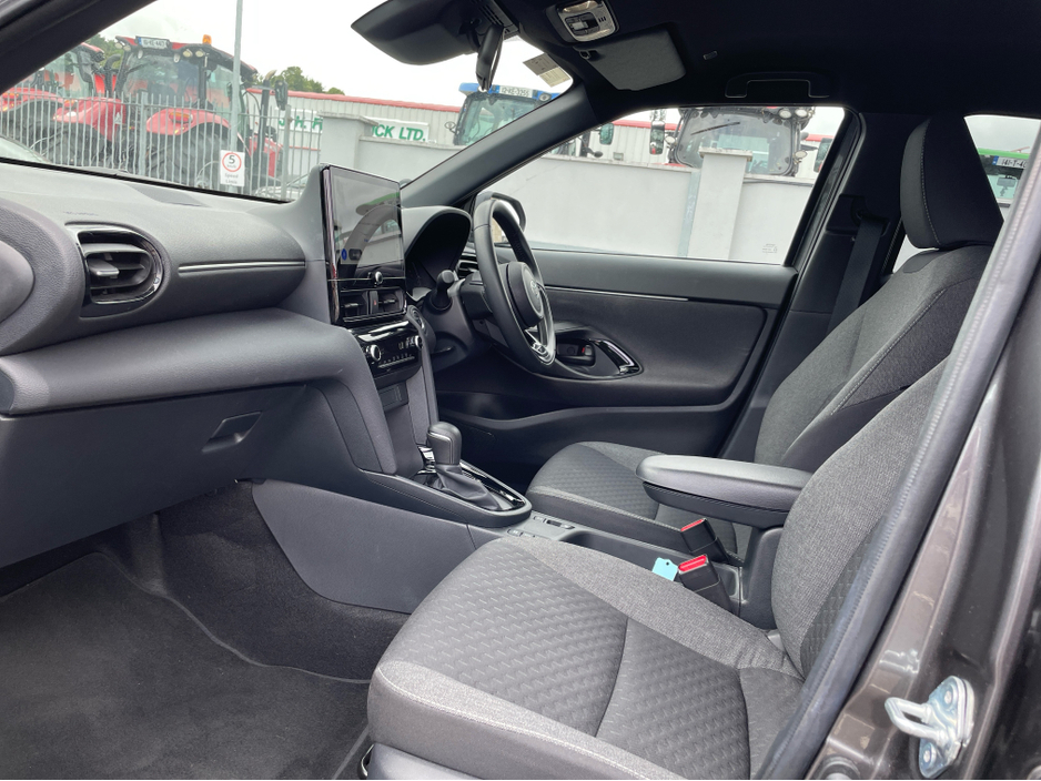 2024 Toyota Yaris Cross 1.5L Petrol Hybrid For Sale Images