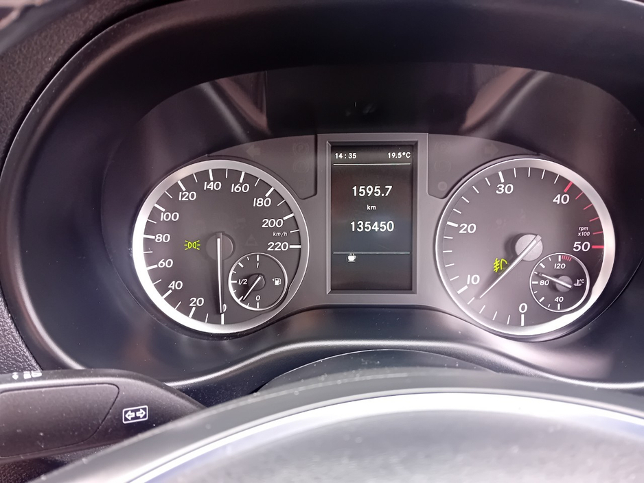 2018 Mercedes-Benz Vito 2.1L Diesel For Sale Images