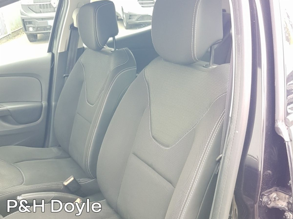 2015 Renault Clio 1.1L Petrol For Sale Images