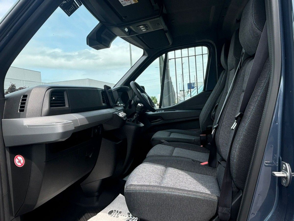 2025 Renault Master 2L Diesel For Sale Images