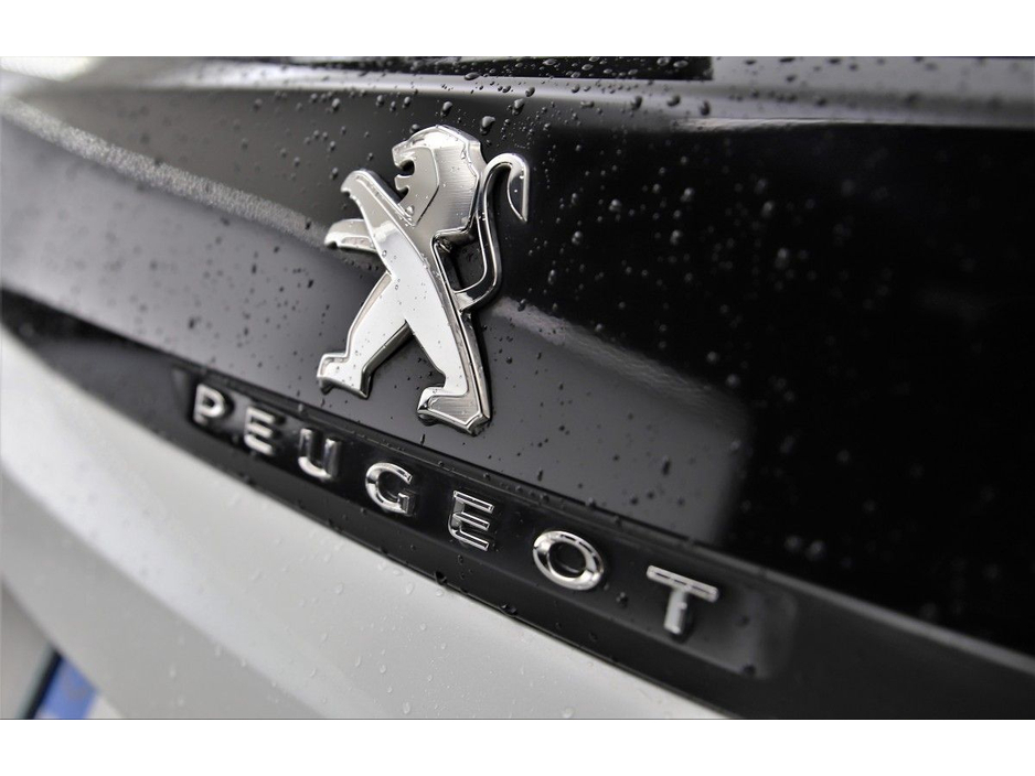Peugeot 3008 1.6 PHEV ALLURE *BI-TONE ROOF* — thumbnail 29