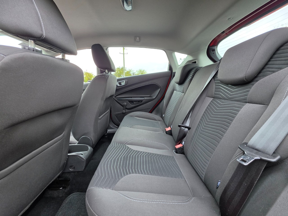 Ford Fiesta 2016 Ford Fiesta 1.0/Low mileage/Warranty — thumbnail 24