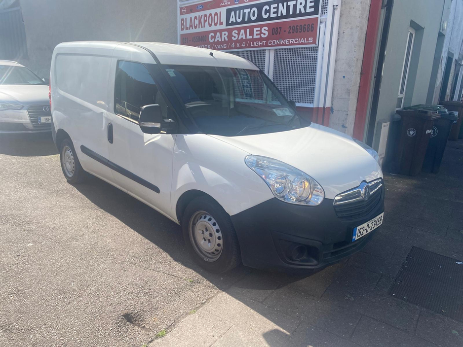 2015 Vauxhall Combo 1.2L Diesel For Sale Images