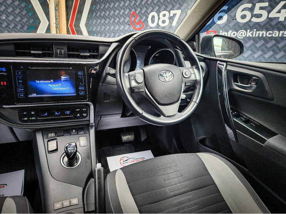 2018 Toyota Auris 1.8L Petrol Hybrid For Sale Images