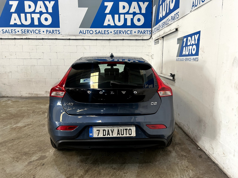 2018 Volvo V40 2L Diesel For Sale Images