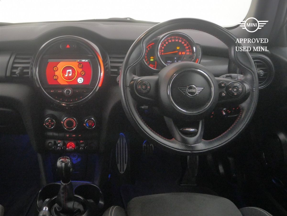 2019 MINI Hatch 1.5L Petrol For Sale Images