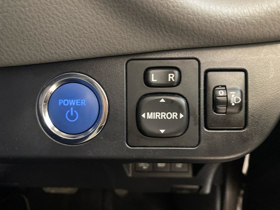 Toyota Yaris Luna Hybrid — thumbnail 19