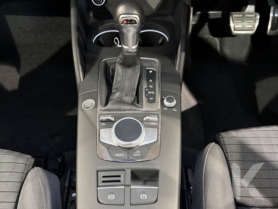 Audi A3 1.4 AUTOMATIC - BLACK STYLING EDITION - UPGRADED ALLOYS - FLAT BOTTOM STEERING WHEEL - CRUISE CONTROL - REVERSE CAMERA - HEATED SEATS — thumbnail 16
