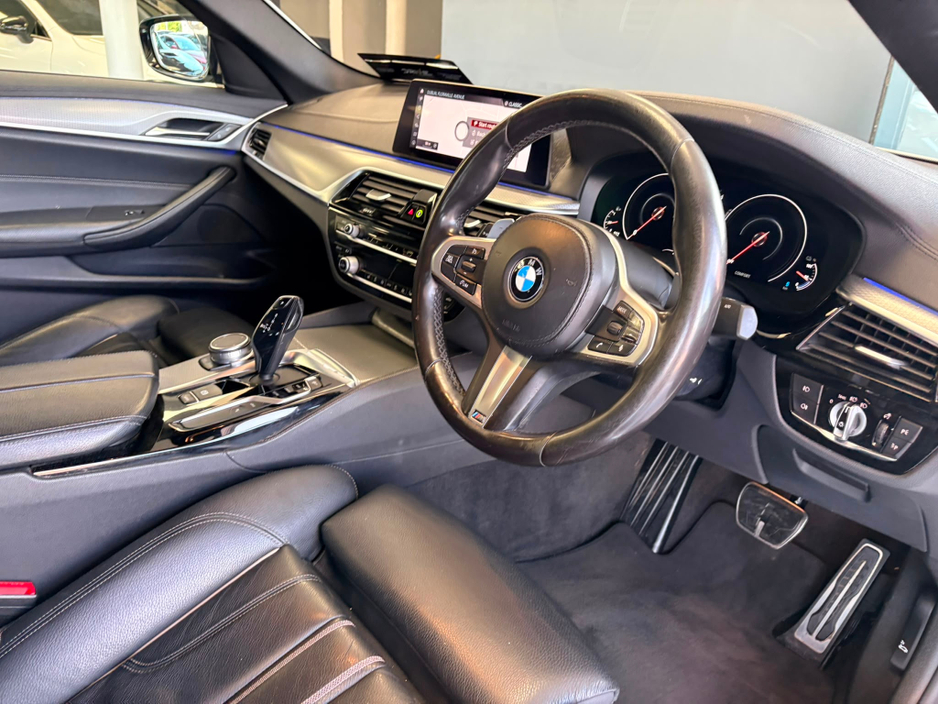 2019 BMW 5 Series 2L Petrol Plug-in Hybrid For Sale Images