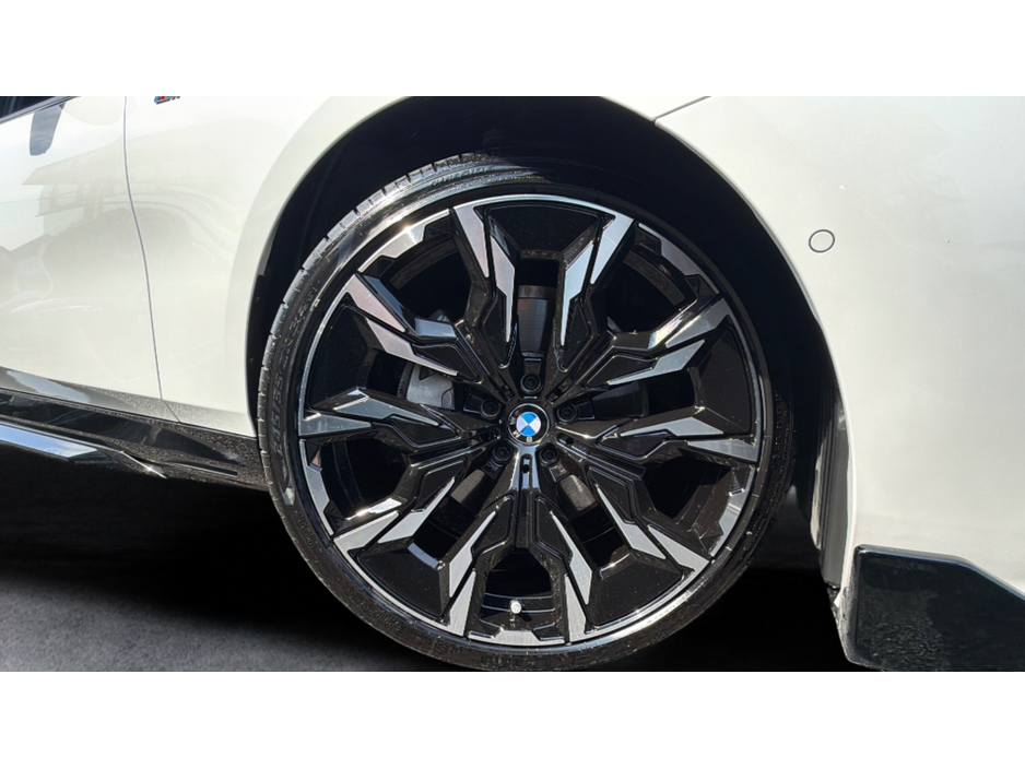 2025 BMW i5 0.9L Electric For Sale Images