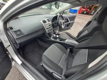 2014 Toyota Avensis 2L Diesel For Sale Images