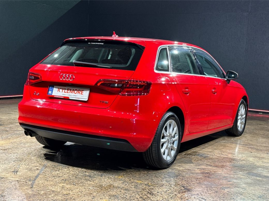 Audi A3 1.4 TFSI AUTOMATIC - FACTORY ALLOYS - REVERSE CAMERA — thumbnail 3