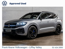 Volkswagen Touareg FINAL EDITION R 3.0 TSI PHEV 462HP *OYSTER SILVER METALLIC*VIENNA LEATHER* *PANORAMIC GLASS SUNROOF* *BLACK ESTORIL ALLOYS* *HEATED & COOLED SEATS* *REAR VIEW CAMERA* *PCP FINANCE AVAILABLE*