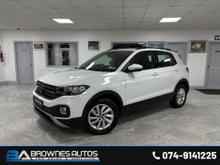 Volkswagen T-Cross LIFE 1.0 TSI MANUAL...