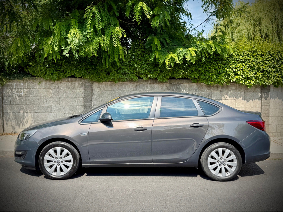 2014 Opel Astra 1.7L Diesel For Sale Images