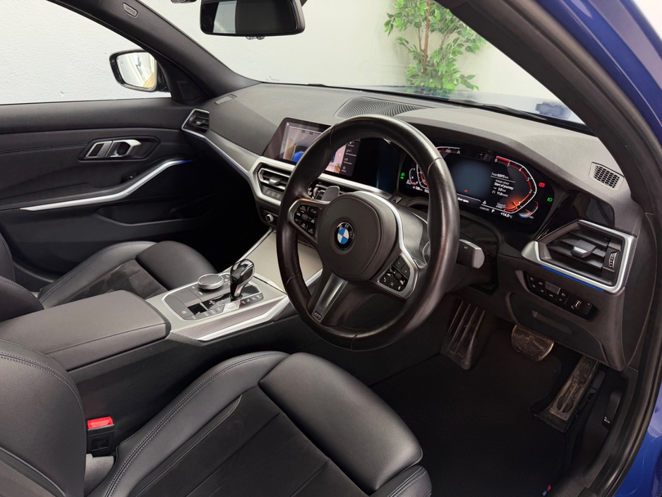 BMW 3 Series 320D M-SPORT PRO X-DRIVE M-PERFORMANCE 2.0 DIESEL AUTOMATIC // M3 UPGRADED WHEEL PACKAGE // FULL M-PERFORMANCE KIT // PRO MEDIA PACK // APPLE CARPLAY // PRIVACY PACK // AA APPROVED DEALER 2026 — thumbnail 34