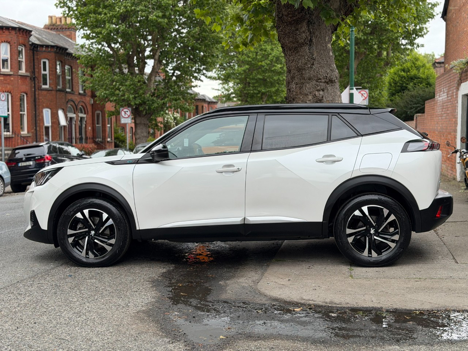 2023 Peugeot 2008 0L Electric For Sale Images