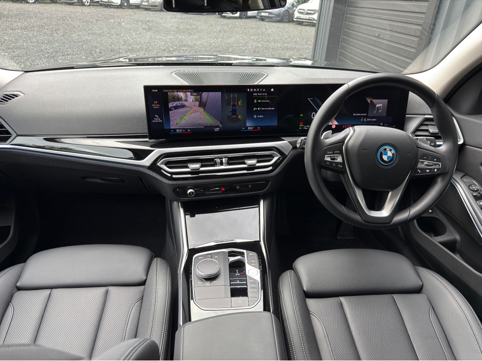 BMW 3 Series SPORT AUTO — thumbnail 15