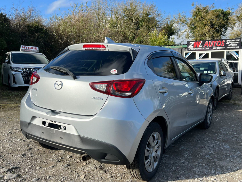 Mazda Demio — thumbnail 6