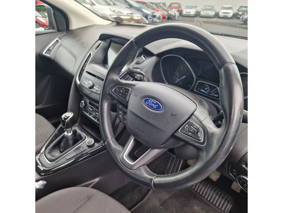 Ford Focus 1.5 TDCi 95PS Titanium — thumbnail 12