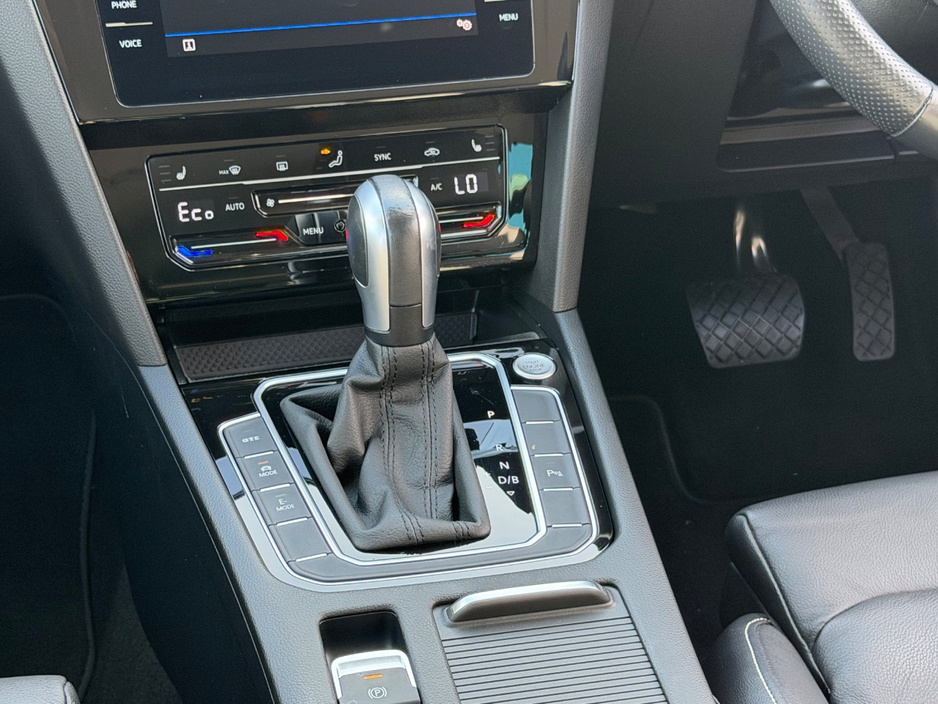 2022 Volkswagen Passat 1.4L Hybrid For Sale Images