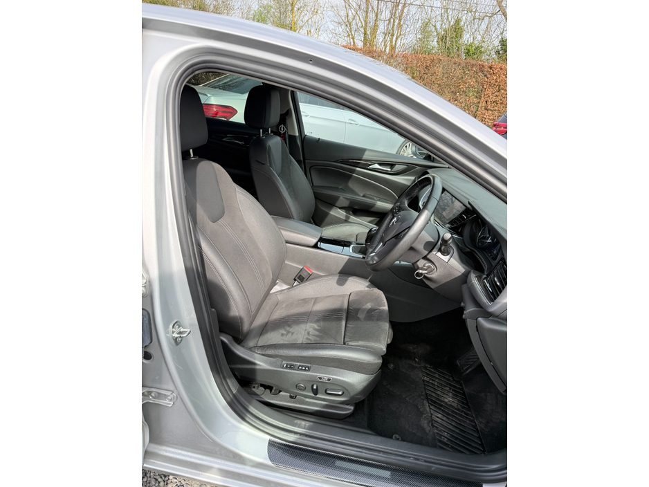 2022 Opel Insignia 1.5L Diesel For Sale Images