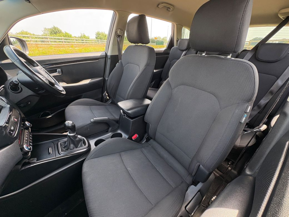 2016 Kia Carens 1.7L Diesel For Sale Images