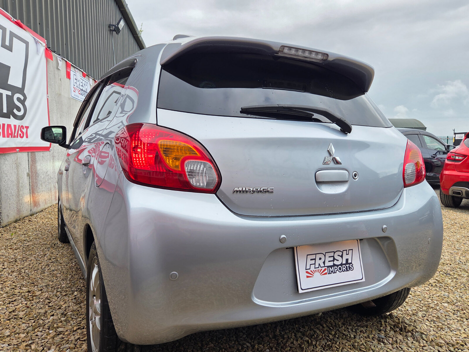 Mitsubishi Mirage — thumbnail 4