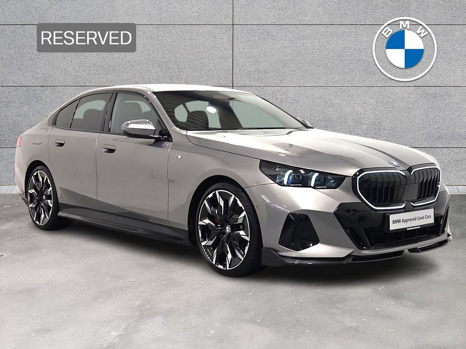 2026 BMW 5 Series 2L Petrol Plug-in Hybrid For Sale Images