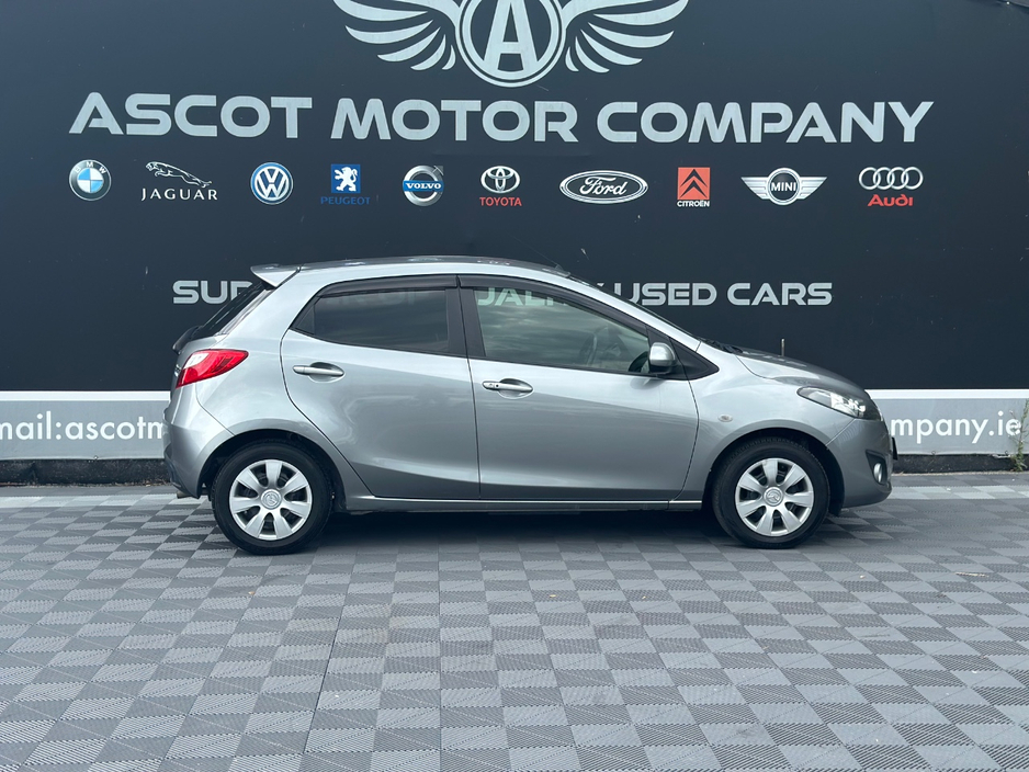 Mazda Demio 1.3 Petrol Automatic — thumbnail 4