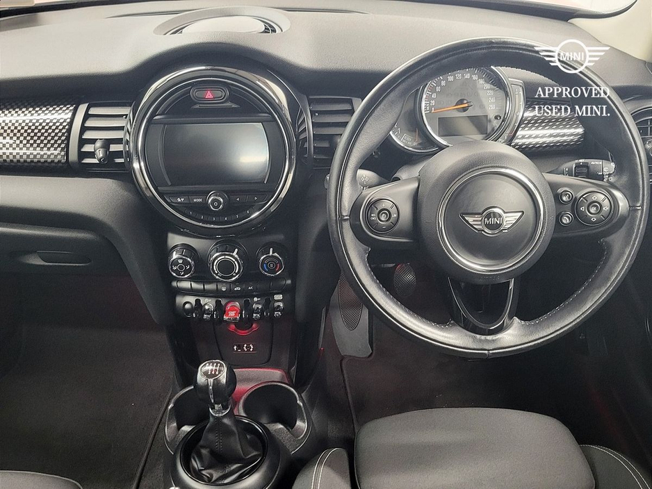 2019 MINI Hatch 2L Petrol For Sale Images