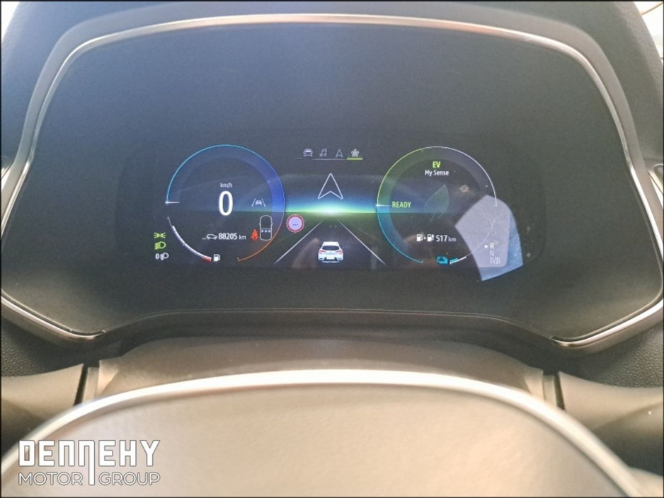 2021 Renault Captur 1.6L Petrol Plug-in Hybrid For Sale Images