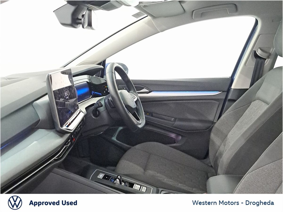 Volkswagen Golf EDITION 75 MHEV 1.5 TSi 116HP DEMO SALE NOW ON NEW PRICE € 39 600 PRE REG PRICE € 35 945 — thumbnail 4