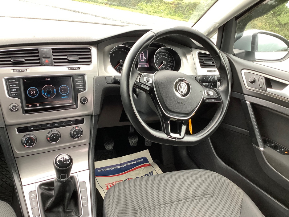 2016 Volkswagen Golf 2L Diesel For Sale Images