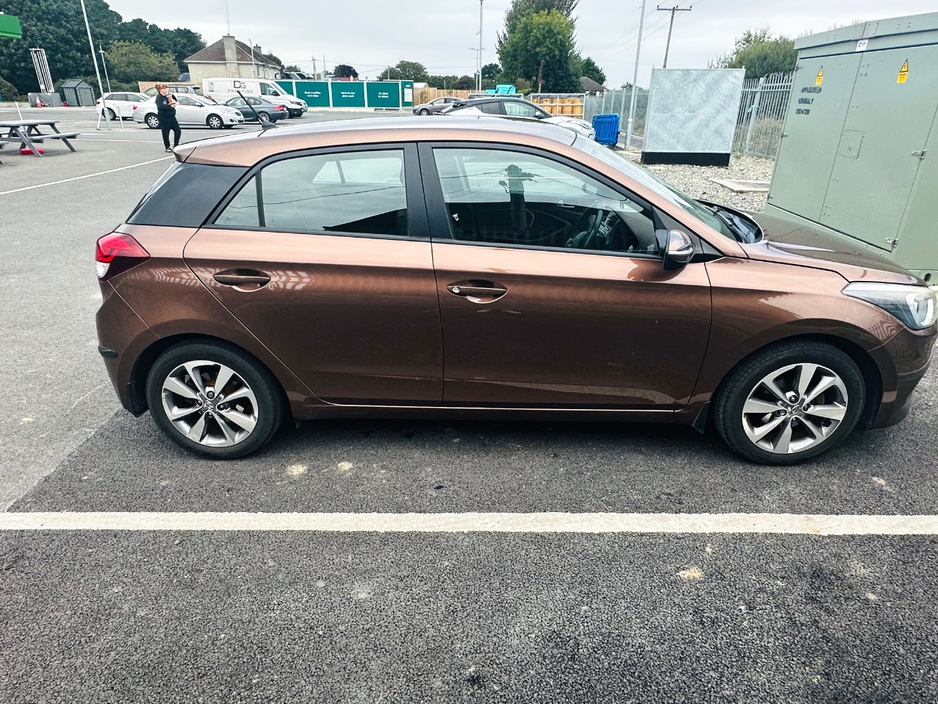 Hyundai i20 SE 84PS 5DR — thumbnail 3