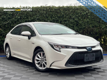Toyota Corolla 1.8 HYBRID // REVERSE...
