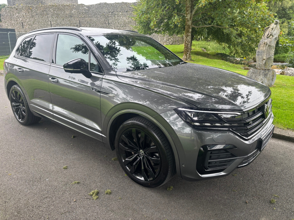 2023 Volkswagen Touareg For Sale Images
