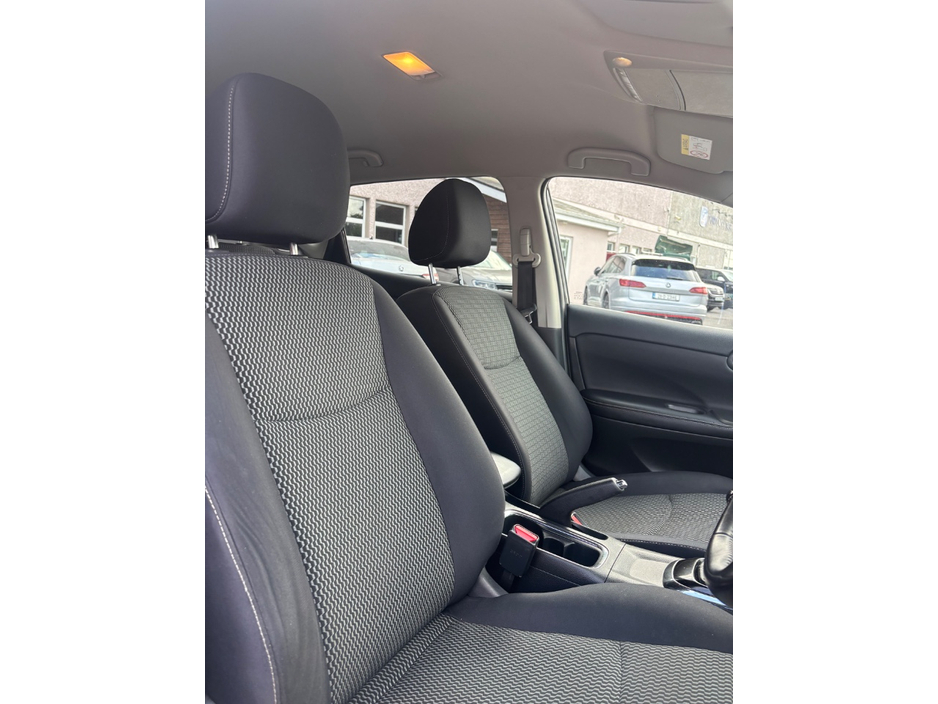 2015 Nissan Pulsar 1.5L Diesel For Sale Images
