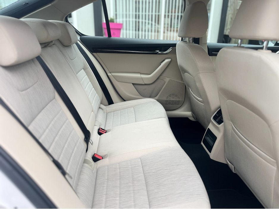 2014 Skoda Octavia 1.4L Petrol For Sale Images