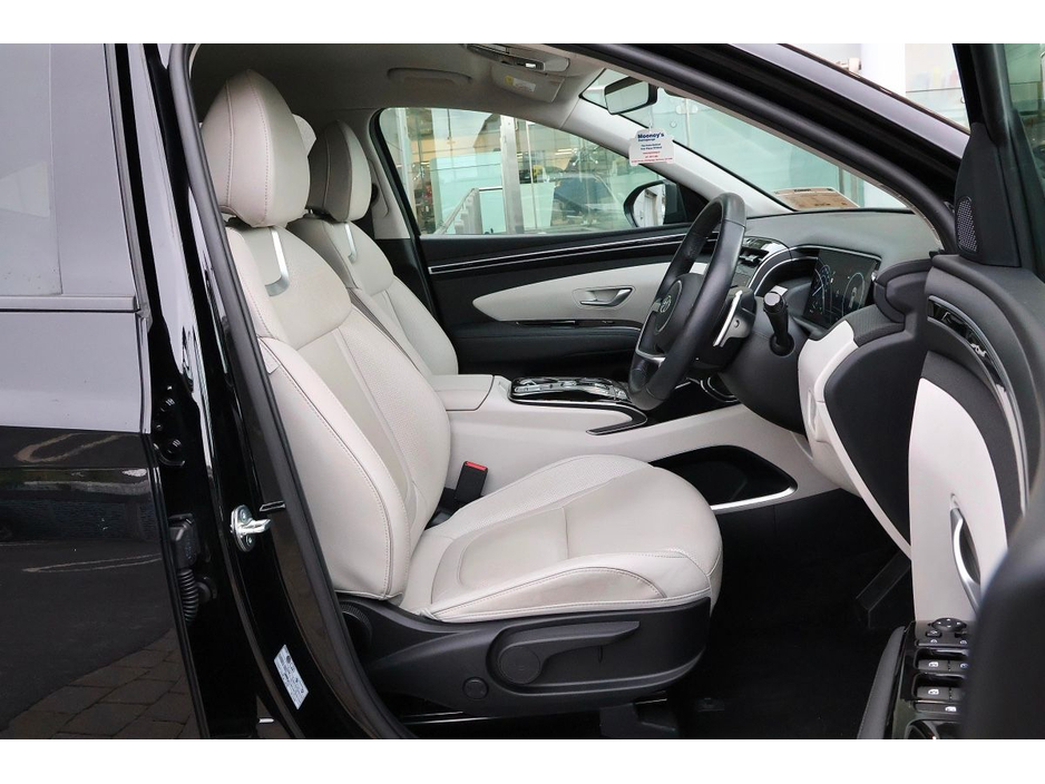 Hyundai Tucson 2WD Executive Plus HEV STG Auto — thumbnail 10