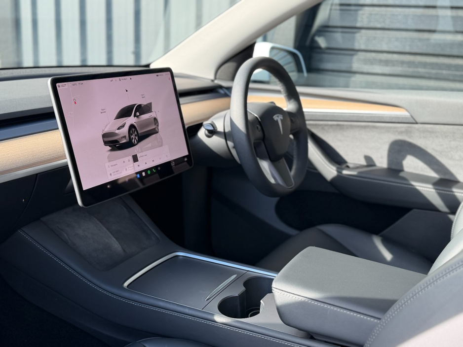2023 Tesla Model Y 0L Electric For Sale Images
