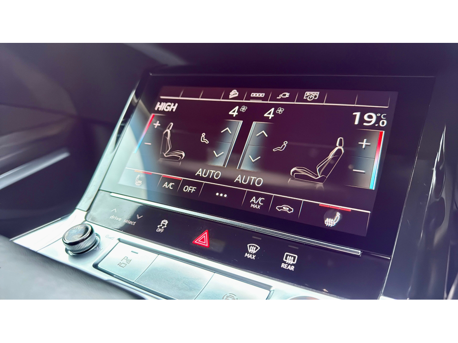 2024 Audi Q8 e-tron 0.9L Electric For Sale Images