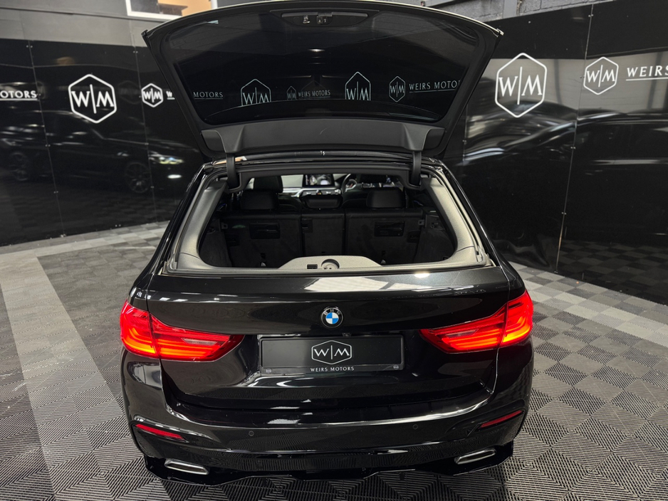 BMW 5 Series M-Sport Pro *Panoramic Sunroof* — thumbnail 27