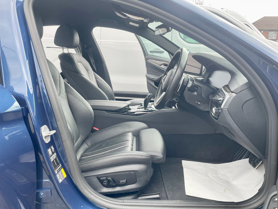 2023 BMW 5 Series 2L Petrol Plug-in Hybrid For Sale Images