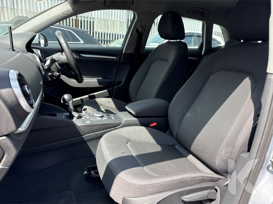 Audi A3 1.4 TFSI AUTOMATIC - FACTORY ALLOYS - CRUISE CONTROL - REAR CAMERA/PARKING RADAR - MULTI FUNCTION STEERING WHEEL — thumbnail 20