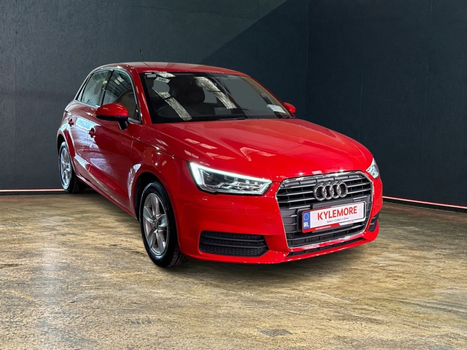Audi A1 1.0 TFSI AUTOMATIC - FACTORY ALLOYS - FLAT BOTTOM STEERING WHEEL - LOW MILEAGE - ALLOY WHEELS - — thumbnail 9