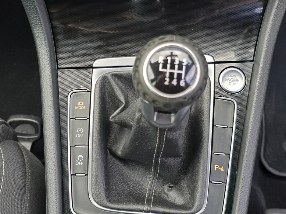 2016 Volkswagen Golf 2.0L Diesel For Sale Images