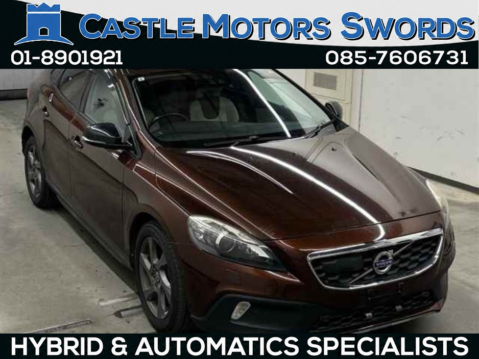 Used Volvo V40 Cross Country 2015 in Dublin