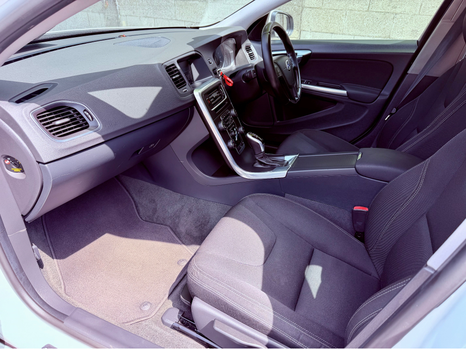 2014 Volvo V60 1.6L Diesel For Sale Images